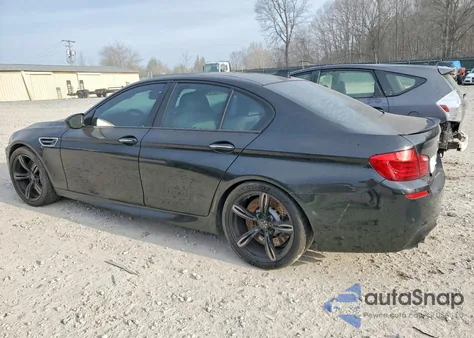 2013 BMW M5 z USA, uszkodzony, nr VIN WBSFV9C56DC772717